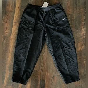 NWT Nike Sportswear Women’s Essential Woven High-Rise Pants